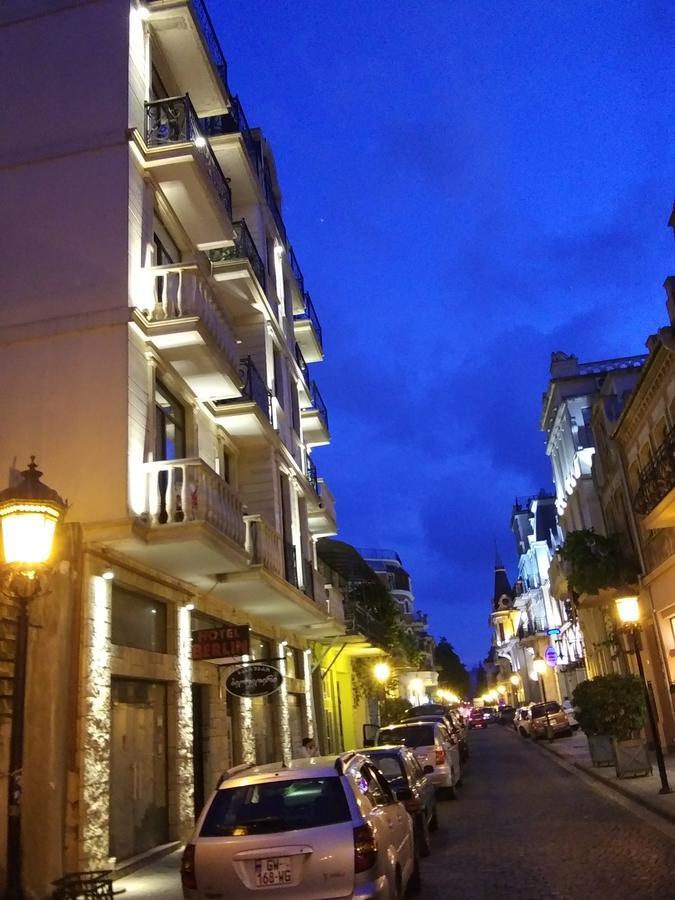 Romantic บาทูมิ ภายนอก รูปภาพ